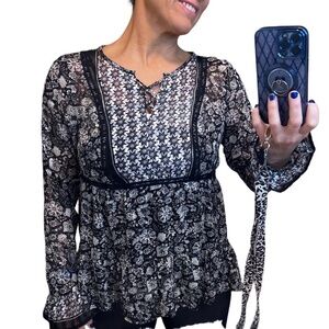 🔥2/$10 |•KNOX ROSE•| Floral Peasant Style Top Size XS